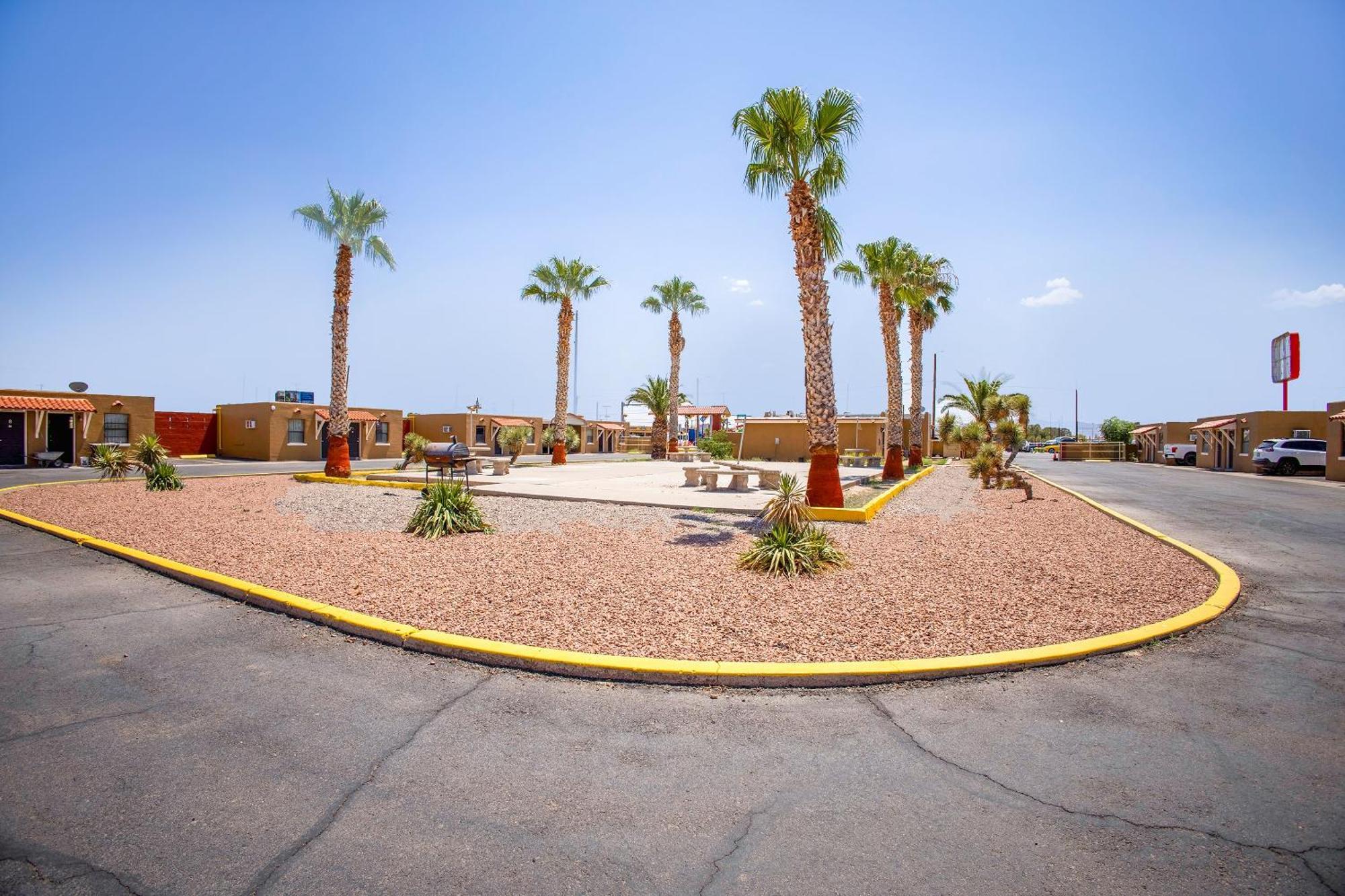 Sands Motel By Oyo El Paso Near Airport Exterior foto